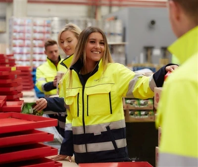 China colaborează cu furnizorii globali pentru a crea un viitor mai bun pentr...